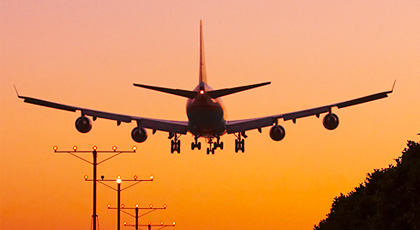 Jet plane coming into land